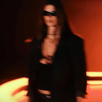 Laura profile