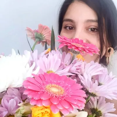 Laura Gulshani profile