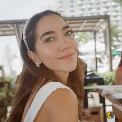 Laura Illanes profile
