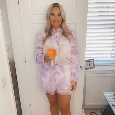 Laura Farrell profile