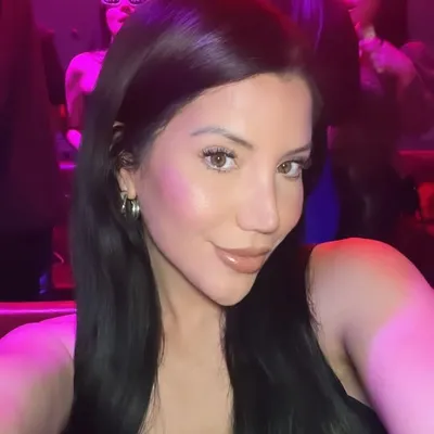 Laura Stephanye Mellado profile
