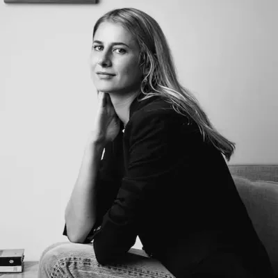 Laura Stoloff profile
