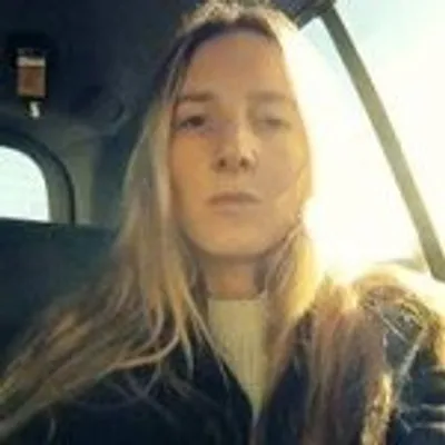 Laure Ambroise profile