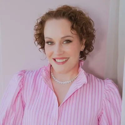 Lauren O’Connell | Beauty Editor & Breast Cancer Voice profile