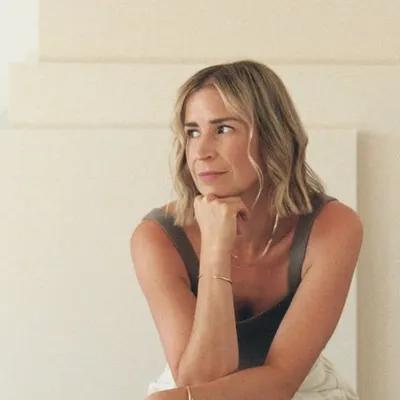 Lauren Mycroft Art profile