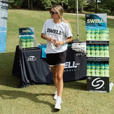 lauren blake profile