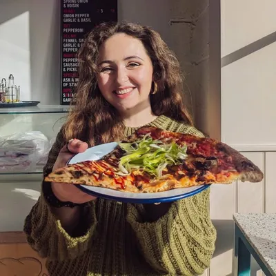 Lauren / Cardiff Foodie ✨ profile