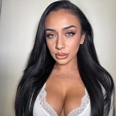 Lauren Linthicum profile