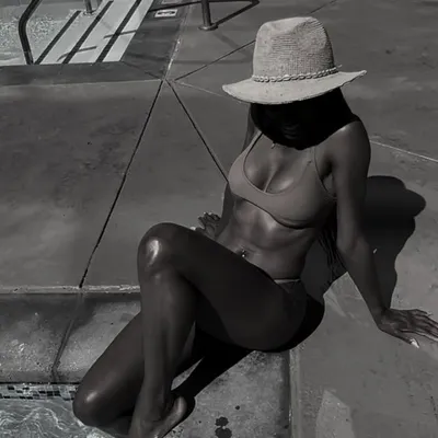Not An Influencer (Laurène) profile