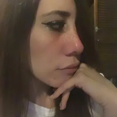 Lau Enriquez profile