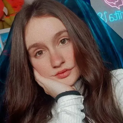 Laura profile