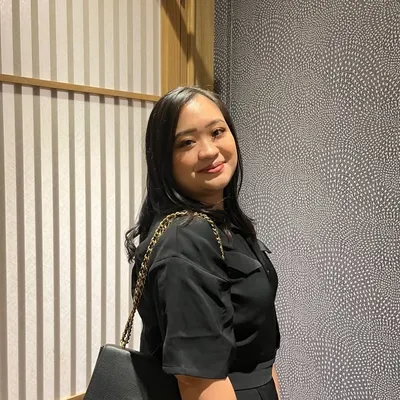 Esther Lauren 范慧麗 profile