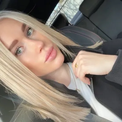 Laura profile