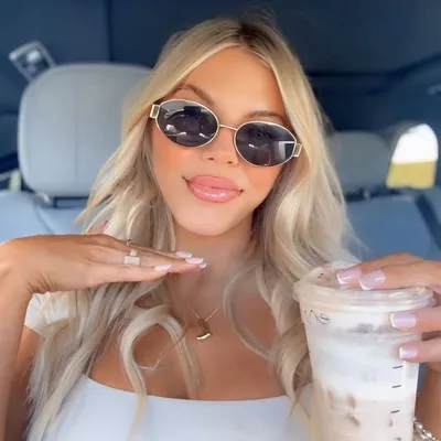 Laur Scardina | AMAZON + LIFESTYLE profile