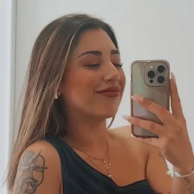 LAURA SARABIA profile