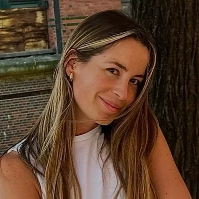 Laura profile