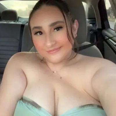 Lauren Nicole profile