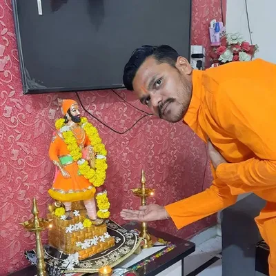 💪MR.LAXAMAN 🇮🇳SALUNKE👈 profile