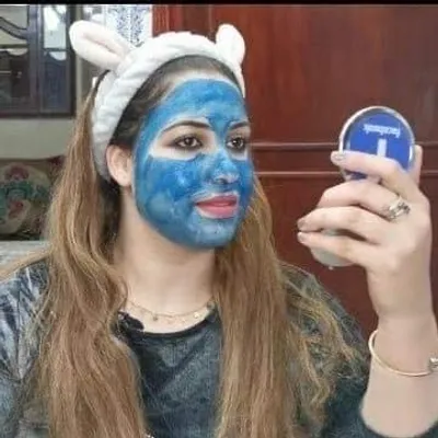 Layali Soror profile