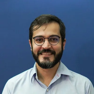 Pr. Lázaro Layson profile