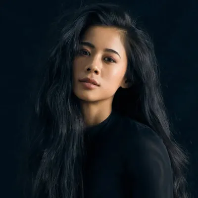 Leah Lewis profile