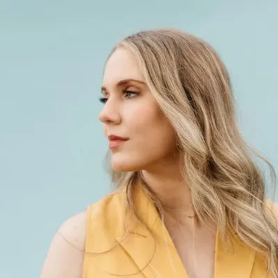 LEAH NOBEL profile