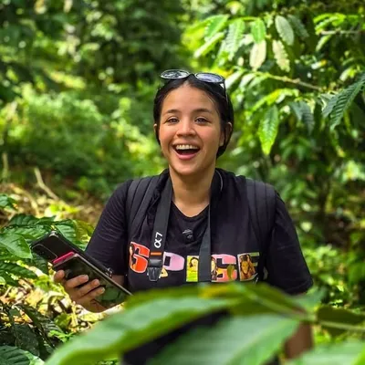 Leany Salazar profile