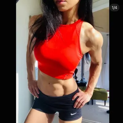 Lᴇᴇɴᴀ 🇺🇸🇮🇳 profile