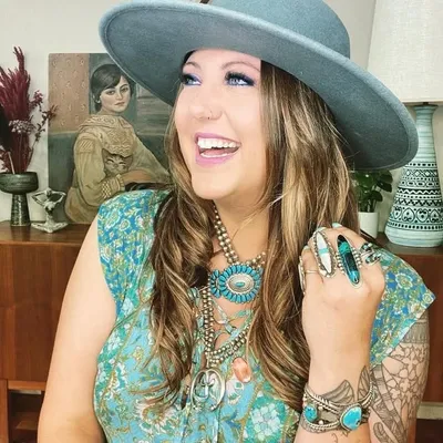Laura Caldwell • Vintage • YouTube • Group Travel Host profile