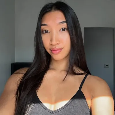 L I L Y profile
