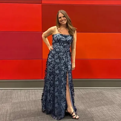 Leigh Mixon profile
