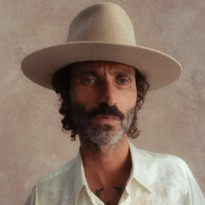 Leiva profile