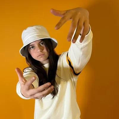 LELA MC profile
