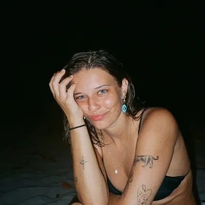 LÉANE profile