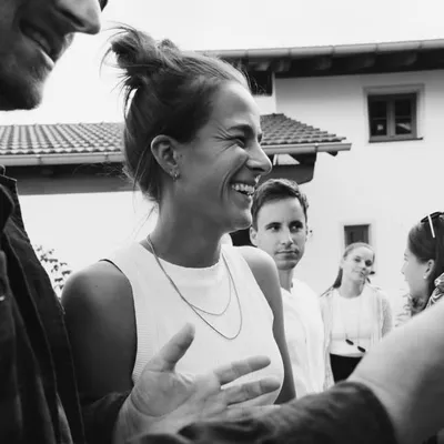 Lena Lotzen profile