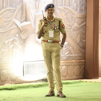Vivek raj Singh IPS profile