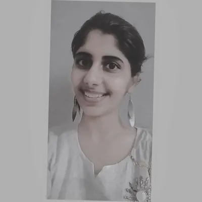 Simran Teckchandani| LensPerspective ๐ธ profile