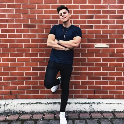 LEO Instagram profile photo