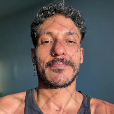 Leo Castilho ๐ง๐พโโ๏ธ profile