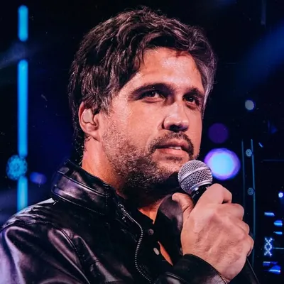 Leo Chaves profile