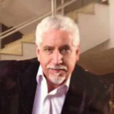 Leonardo Padrón profile