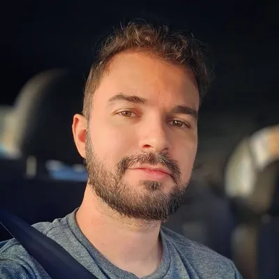 Leone Vinicius profile