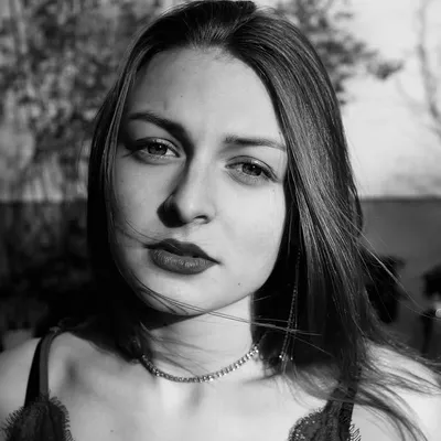 Leonie M. Grams profile