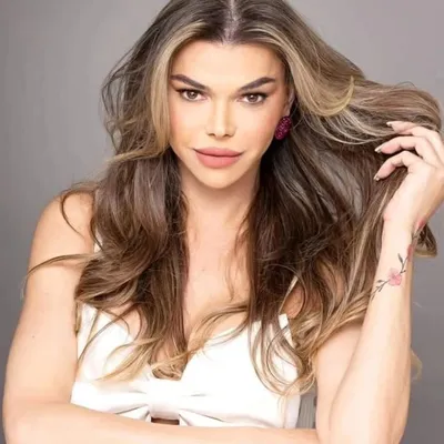 Leonora Áquilla profile