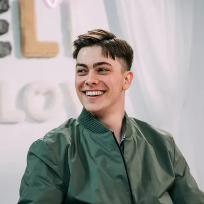 Leon Pelz profile