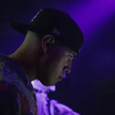 LEON VIC profile