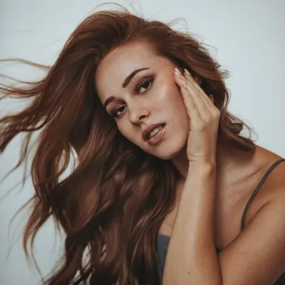 leoonie profile