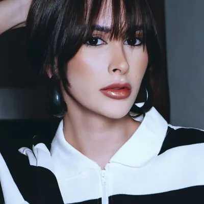 LETÍCIA GUEDES profile