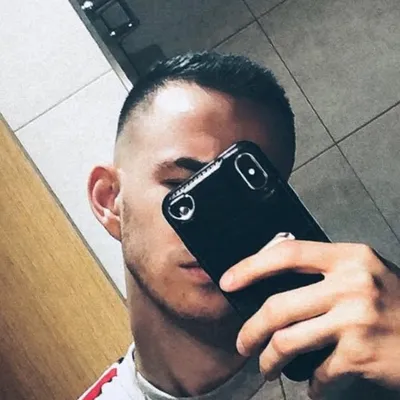 Tom profile