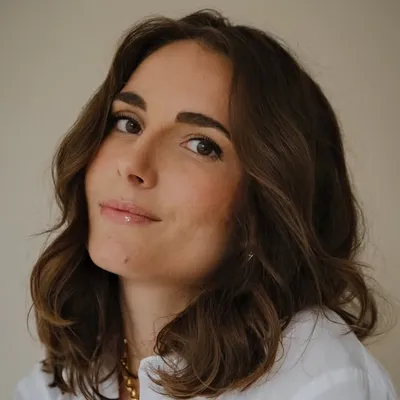 Romane Calmen profile